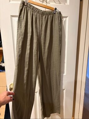 Women's Wide Leg Elastic Waist Pants in Olive Green